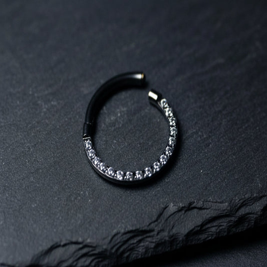 Anillo de clic de CZ orientado hacia adelante