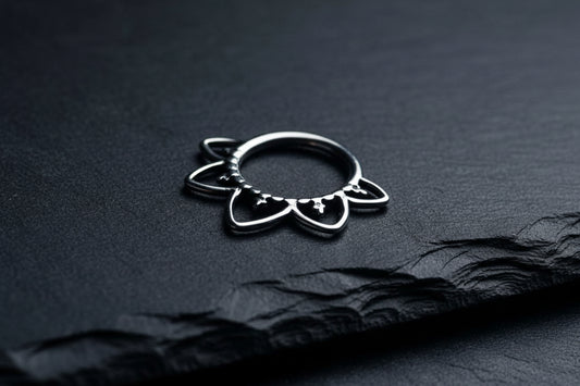 Flower Hinged Clicker Ring