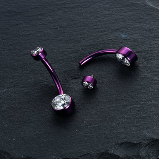 Barra de ombligo de circonita cúbica anodizada rosa