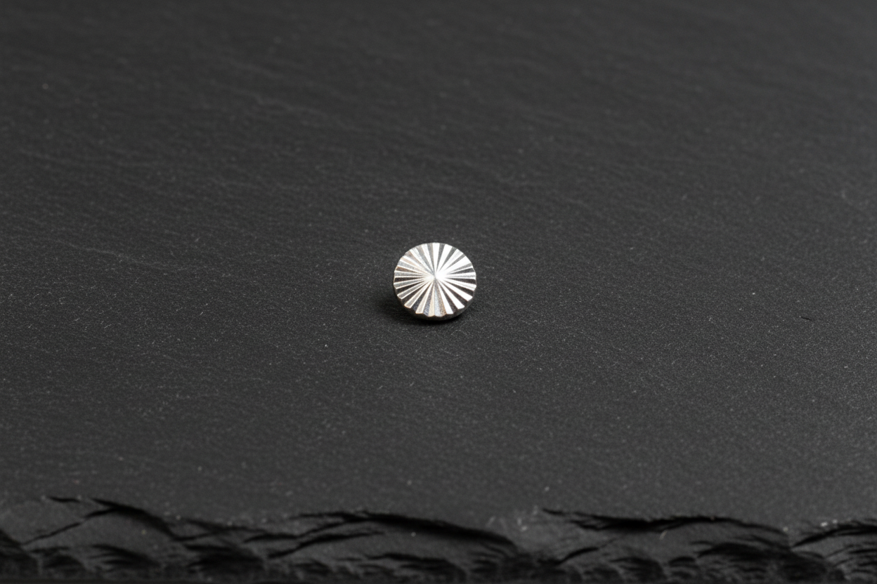 Ribbed Disc Labret End