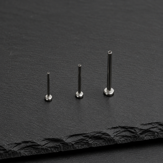 16G Threadless Labret Flatback Post product image