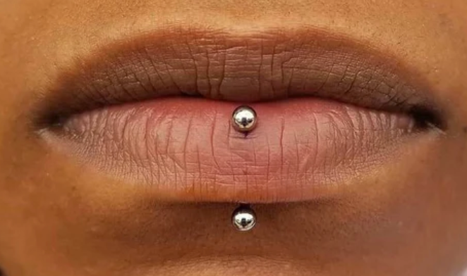 Vertical Labret