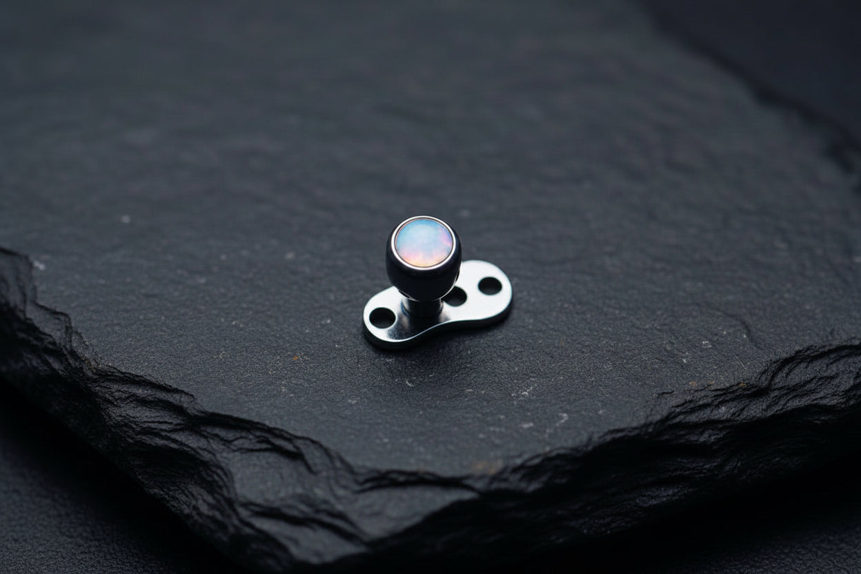 Parte superior dérmica de titanio con cristal de miel