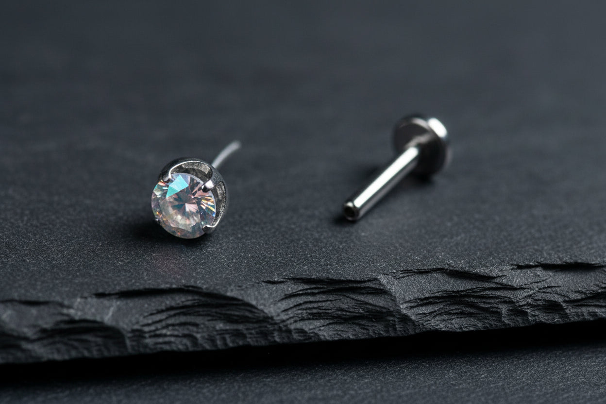 Iridescent Prong CZ Threadless End