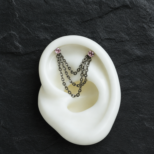 Piercing chains displayed on an ear model